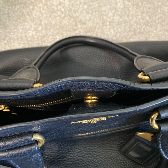Prada Large black leather bag - Picture 4 of 9